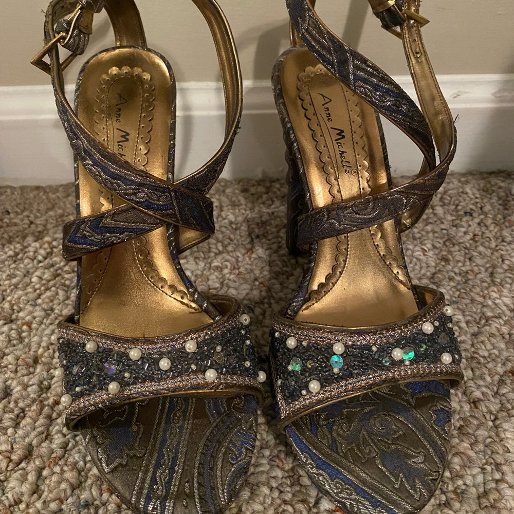 Size 7-8 womens funky heels!